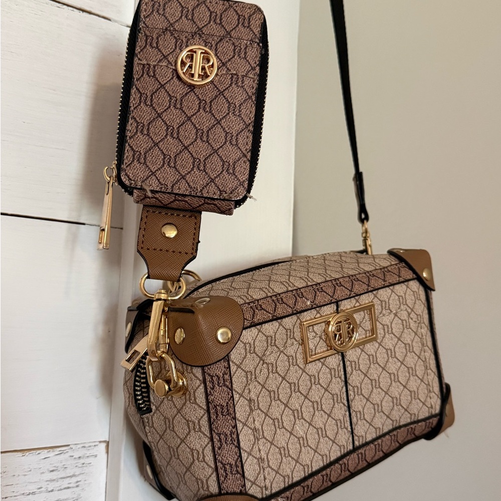 River Island Tan Brown Monogram Crossbody Bag with Detachable Pouch - Picture 2 of 2